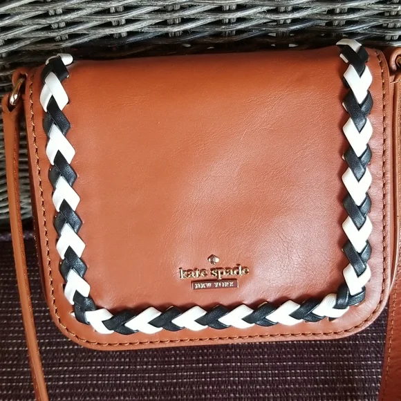 Kate Spade Black and Brown Crossbody Bag with Braided Detail - Picture 2 of 12